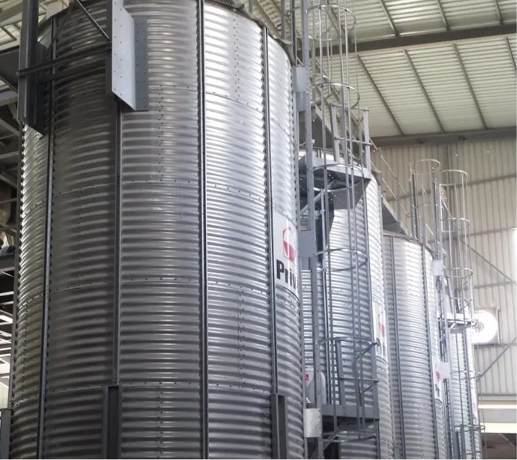 Silo à grains intérieur Privé